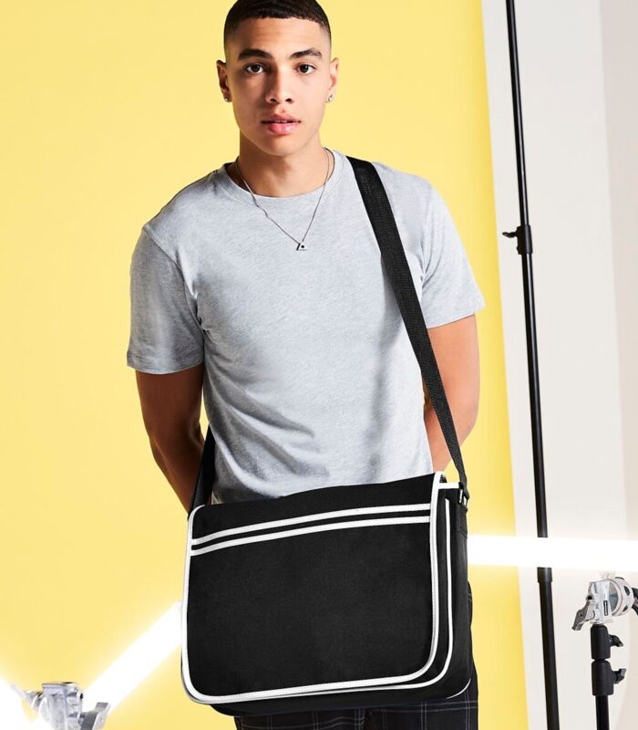 Retro Messenger Thumbnail